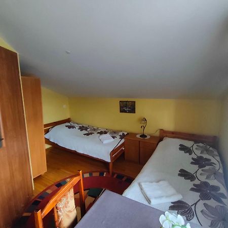 Pokoje Goscinne Szuber Iwonicz-Zdrój Exterior foto
