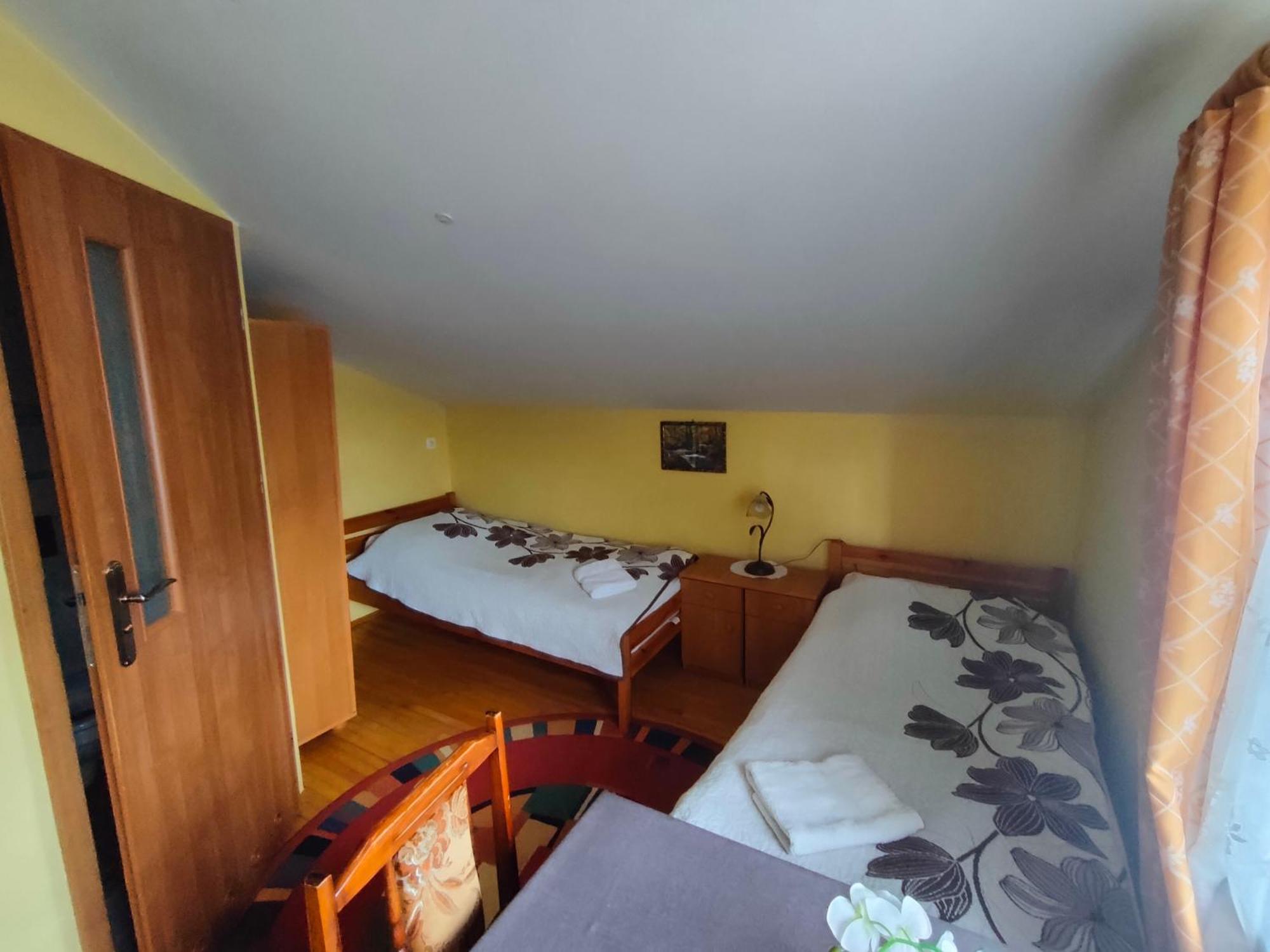 Pokoje Goscinne Szuber Iwonicz-Zdrój Exterior foto